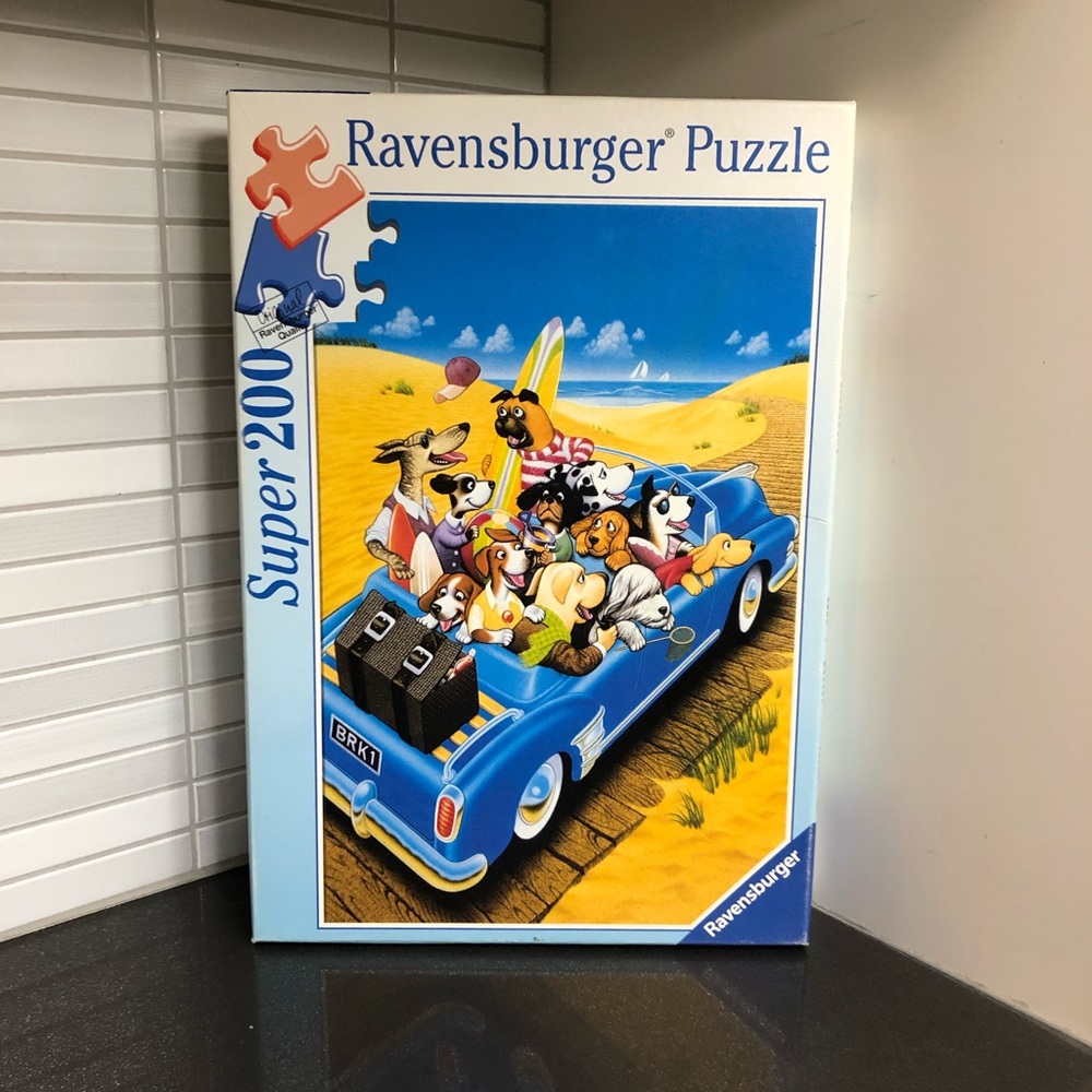Ravensburger Dogs at the Beach 200 piece puzzle